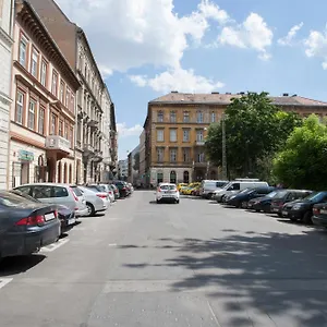 Carolyn Apartman In The Old City Budapest